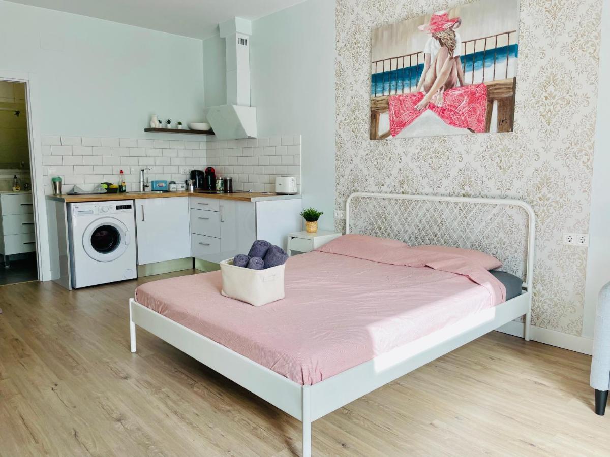 City Heart Alicante Studio Apartment - Castle View Екстер'єр фото